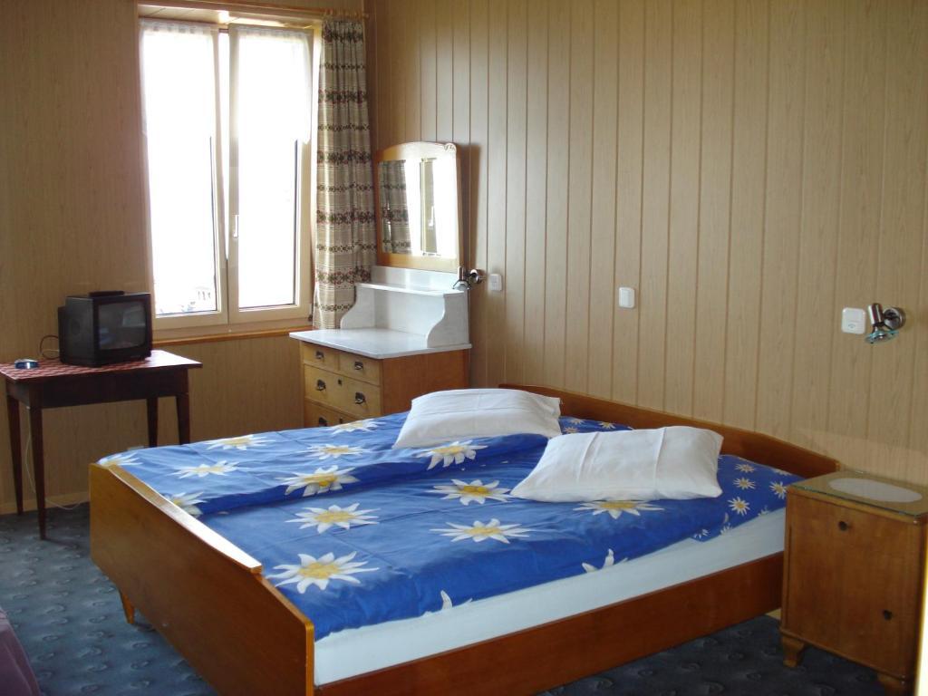 Hotel Les Tilleuls Gorgier Zimmer foto